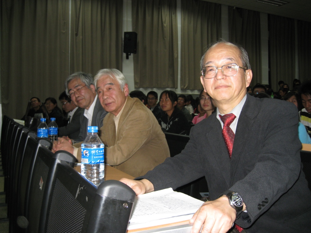 2010031811294144
